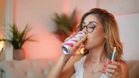  Aileen  online show from November 9, 7:21 pm