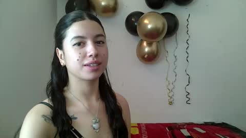 J  online show from April 15, 7:58 pm