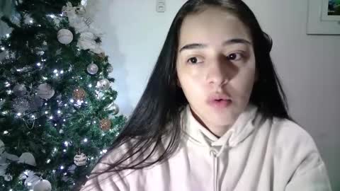 Snapshot of aineangeel chatting on January 5, 12:09 am AINE online show from January 5, 12:09 am