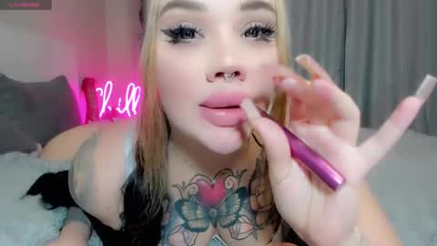 Aira online show from March 4, 1:28 pm