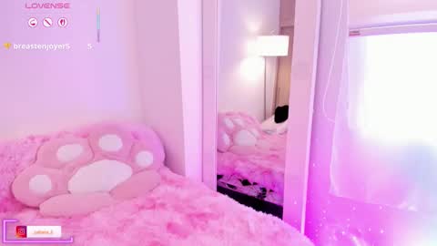 Aisha online show from December 14, 9:42 pm