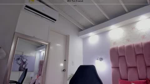aisha online show from October 13, 7:05 pm