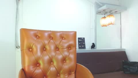 Ahitana Russ online show from January 11, 1:32 pm