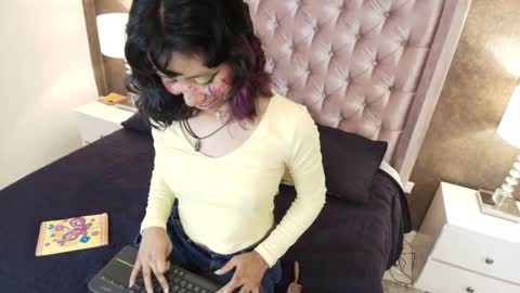 Snapshot of akane_uwu chatting on February 25, 1:43 pm A K A N E U W U online show from February 25, 1:43 pm