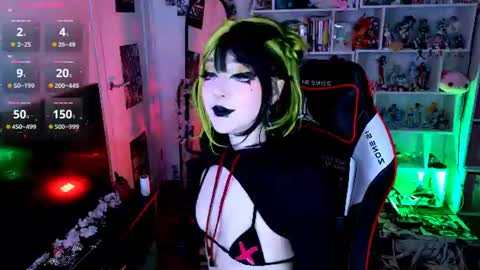 Aki online show from July 28, 8:52 pm