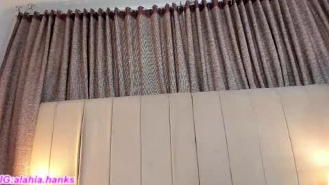 alahia_hank online show from November 20, 6:53 pm