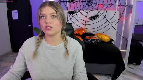 Alaia online show from November 1, 1:15 pm