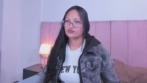 alana_gv1 online show from March 17, 5:50 pm