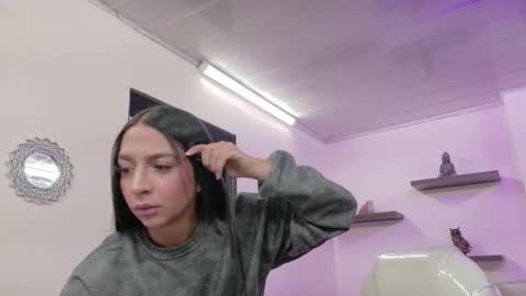 Maeve  online show from October 24, 11:50 am