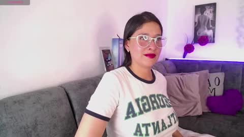 Alana  online show from February 19, 7:35 pm