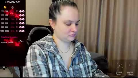 Julia online show from November 17, 11:44 am