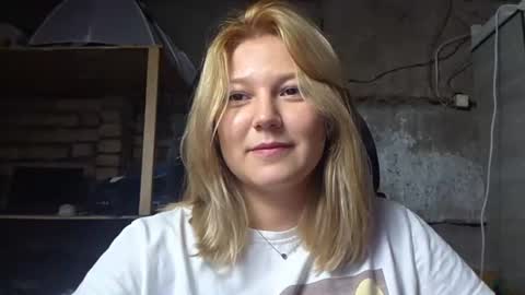 Julie online show from August 8, 8:44 am