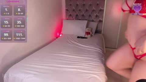 Alanna  online show from February 3, 11:58 pm