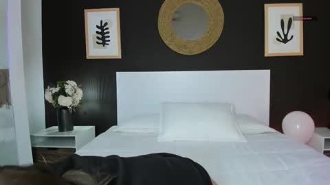 Alanna Cute Russell online show from December 17, 8:46 pm