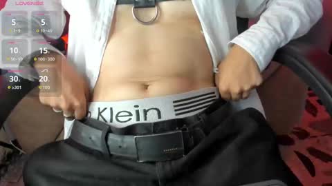 alanred_ online show from October 17, 12:02 am