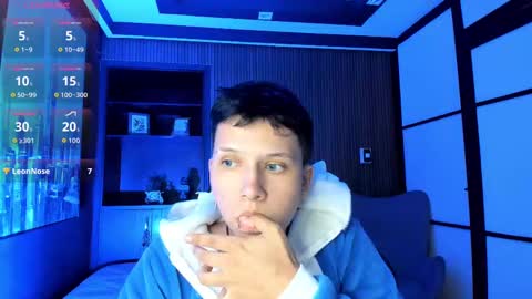 alanred_ online show from October 18, 12:03 am