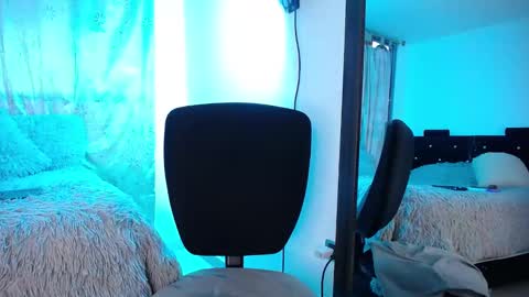   online show from December 17, 10:43 pm