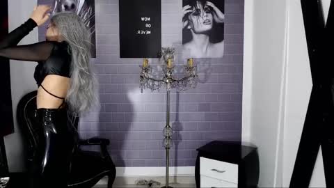 Alice in wonderland online show from September 30, 9:08 pm