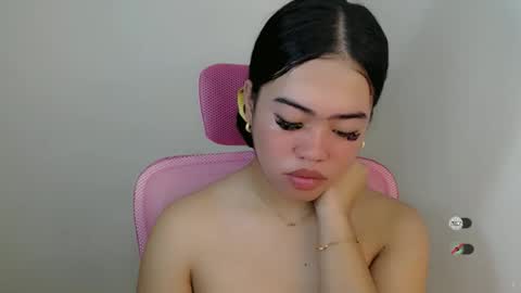 alesha_vibe_me online show from May 1, 10:18 am