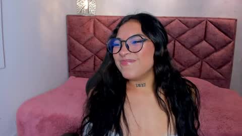 Alessia  online show from May 13, 10:59 pm