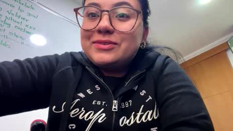Snapshot of aleteacher chatting on October 5, 6:18 am Alejandra online show from October 5, 6:18 am