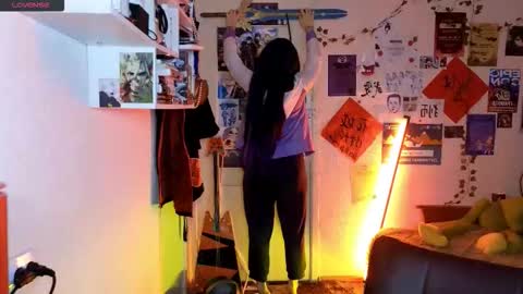 alex_howell online show from November 22, 8:33 pm