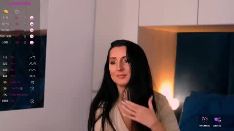 Snapshot of alexa_clarks chatting on March 5, 12:22 pm Alexa  online show from March 5, 12:22 pm