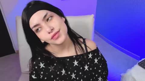 Alexa Thaylor online show from December 22, 3:04 pm