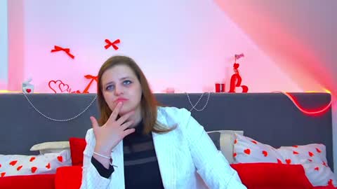 AlexaAvery online show from July 1, 6:57 am
