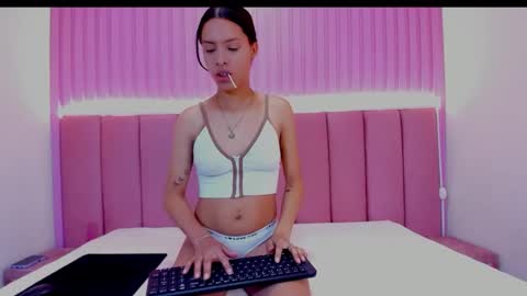 alexagrace12 online show from January 10, 5:06 pm