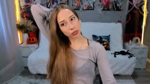 Snapshot of alexaharmon chatting on October 20, 6:27 am AlexaHarmon online show from October 20, 6:27 am