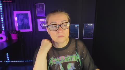 Alexandra online show from December 9, 1:34 pm