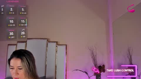 alexandraa_gomez online show from November 18, 9:05 pm