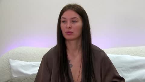 AlexandraBloom online show from October 22, 6:57 pm