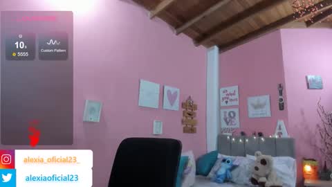 Snapshot of alexia_fit23 chatting on October 17, 5:21 am alexia_fit23 online show from October 17, 5:21 am