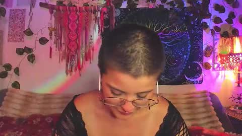 Alex online show from March 8, 3:32 am