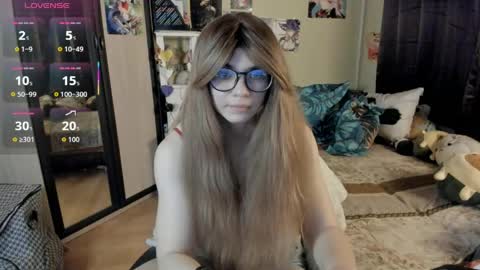 alexiamaiex online show from April 12, 2:03 am