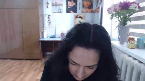 AlexisMillers online show from April 13, 10:05 am