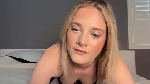 alexispaige06 online show from December 14, 6:57 pm