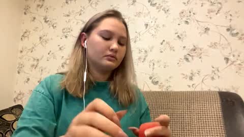 Kate online show from October 18, 11:13 am