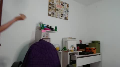 Alia  online show from April 7, 1:02 pm