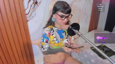 alice online show from October 22, 7:52 pm