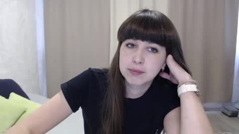 Snapshot of alice_59 chatting on September 18, 10:58 am alice_59 online show from September 18, 10:58 am