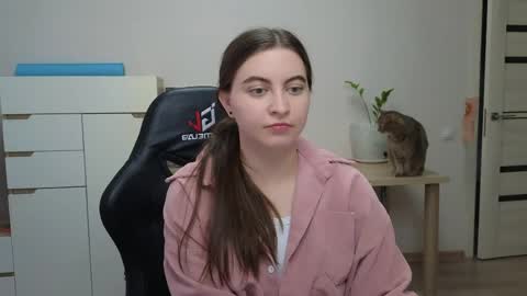 Alice online show from March 27, 8:59 am