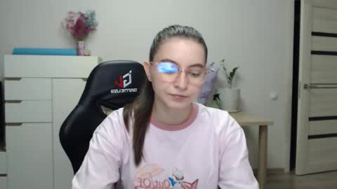 Alice online show from November 17, 8:31 pm