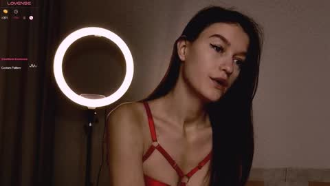Snapshot of alice__grace_ chatting on October 6, 8:57 pm your Alice online show from October 6, 8:57 pm