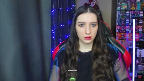 Snapshot of alice_bailey chatting on January 9, 2:29 pm Alice online show from January 9, 2:29 pm