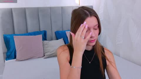 Alice in Wonderland  online show from January 19, 5:05 am