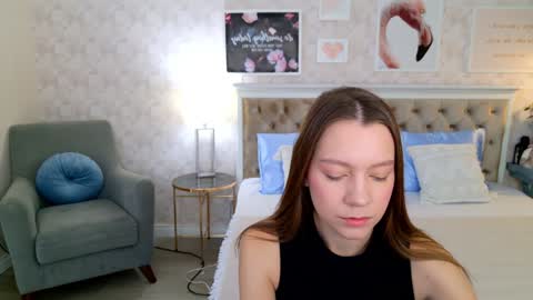 Alice in Wonderland  online show from January 25, 5:07 am