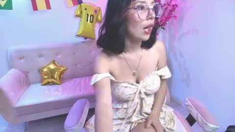 alice_chester online show from June 23, 7:34 pm